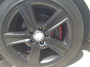 2010 Arctic White C300 Plasti Dip Rims and Red Brakes-auerrfs.jpg