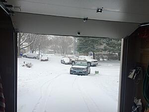 MB W204 IN THE SNOW-fjj0etz.jpg