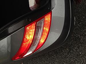 Tail light issue (pics included)-zsfjjbe.jpg