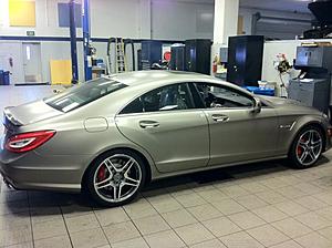 CLS63 with P89 package (Performance Center Edition)-side-2.jpg