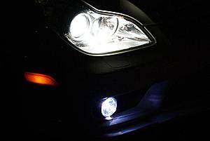 Does anyone know Foglight Bulb Model for 07 CLS63 ?-dsc01508.jpg