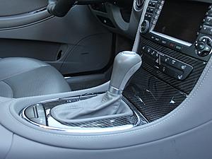 UPGRADE CLS WOOD INTERIOR PIECES INTO REAL CARBON SET-cls-w219-carbon-interior-set_04.jpg