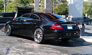 FS: W219 Carbon Fiber Trunk Spoiler, C.F Roof Spoiler, &amp; Badgeless Sport Grille SALE!-imag0068.jpg