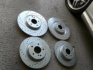 anyone running these rear rotors?-p1020380-medium-.jpg