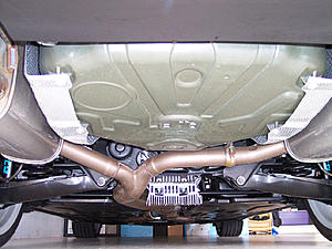 Does the C32 AMG have a differential oil cooler?-c55-differential-oil-cooler.jpg