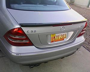 W203 CARBON FIBER TRUNK SPOILER BLOWOUT SALES: 0 SHIPPED-img00418.jpg