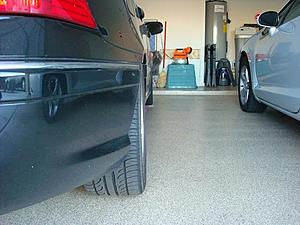 How wide are the wheels in the back of your c55?-rear_side.jpg
