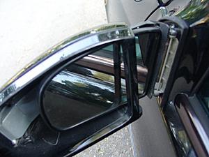 W203 Sideview mirror turn signal-dsc09123.jpg