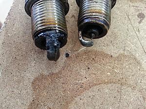 fouled plugs number 6 cylinder-20150321_125039.jpg