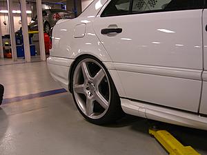 Getting 20in S65 wheels on C43..-cimg2078.jpg