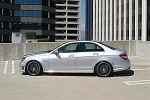 Pics of 2 piece rotors installed on my C63-2-piece-1.jpg