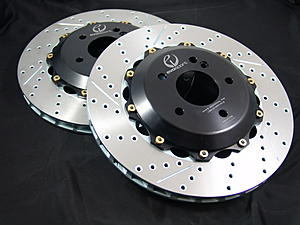 Pics of 2 piece rotors installed on my C63-dsc09385.jpg