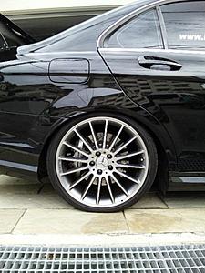 Lowered C63-dvc00830.jpg