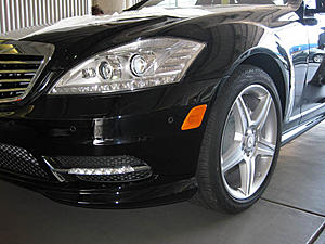 E63 Front bumper-mercedes-2010-s550-front-bumper-lights.jpg