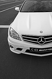 09 C63 AMG in ultra matte white vinyl wrap.-5.jpg