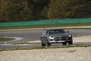 Pics from AMG Academy Event last month-amg_adv_brno_05.-07.2010_009.jpg