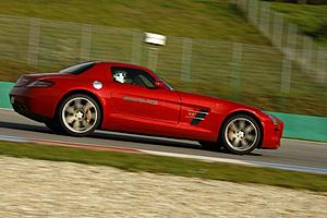 Pics from AMG Academy Event last month-amg_adv_brno_05.-07.2010_416.jpg