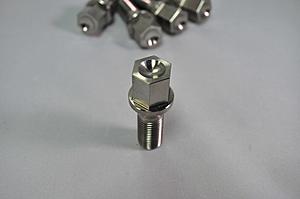 TiKORE Titanium Lug Bolts for Mercedes (Made in the USA)-dsc_0098.jpg