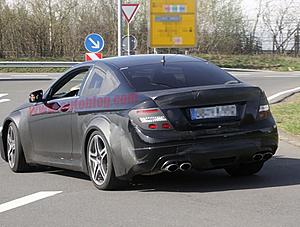 Spy Shots: Mercedes-Benz C63 AMG Coupe Black Series so hot we'd like to bag it up-c-coupe-black-series-7.jpg