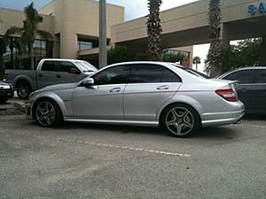 Got a C63 but no owners manual...-photo.jpg