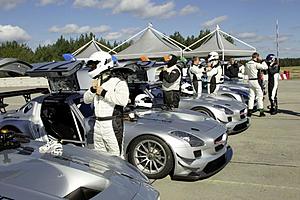 Driving the SLS GT3 - in-car video and telemetry-1024_11c973_015.jpg