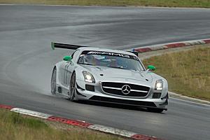 Pics driving the GT3-amg_sls-gt3-warm-up_17.-18.09.2011-0418.jpg