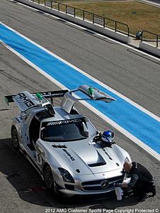 Latest Drive in SLS GT3 - Paul Ricard-421219_321972541200266_153013078096214_966106_1894227932_n.jpg