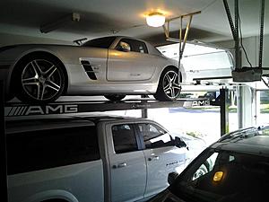 Four post lift for my AMG-20121022_135729.jpg
