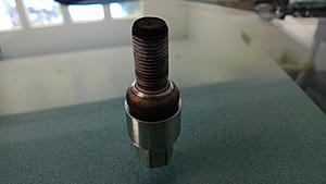 C63 factory lug bolt size and length-lug_bolt_920_20130806_003.jpg