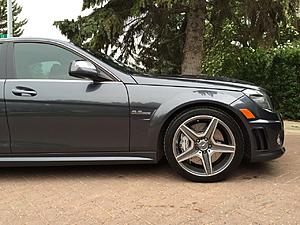 Selling 2008 C63 56k KMs, IPE, V5.-img_7249.jpg