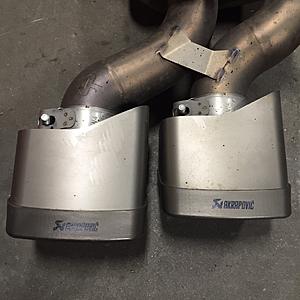 For sell used akrapovic evolution titanium exhaust-image.jpg