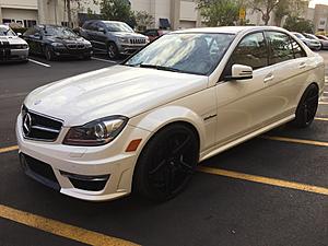 My first Mercedes, a C63 sedan!-img_5931_1.jpg