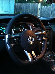 C63 steering wheel re-wrap-361f7500.jpg