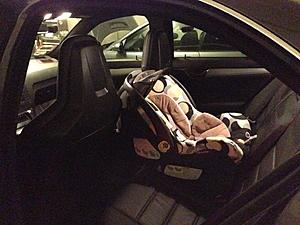 Calling all members who put a car seat in their C63-photo-1_zpsd0f75aec.jpg