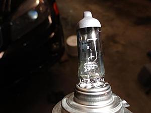 DIY - Replacing Fog Light Bulbs (with pics)-dsc00305_zps29b020d4.jpg