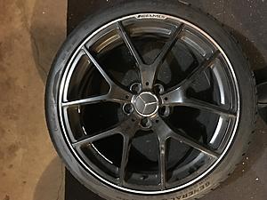 FOR SALE - 19'' C63 AMG BLACK SERIES RIMS-front-right.jpeg