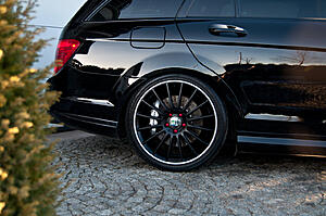 Which is nicer wheels? keep the silver lining or full black?-p5cjyyb.jpg