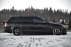 Which is nicer wheels? keep the silver lining or full black?-kvmd9no.jpg