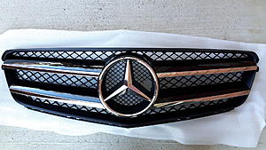 FS: C204 OEM Sport Grille Black-20160409_133802.jpg