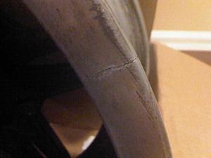 Original W215 CL 65 front wheel-cracked-rim2.jpg
