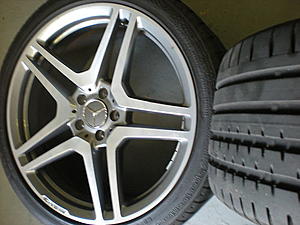 need yuor help on deciding what color, i have 10 hours to decide,white or black-kgrhqr-h4e-ciicklbp3qys4kkg-60_12.jpg