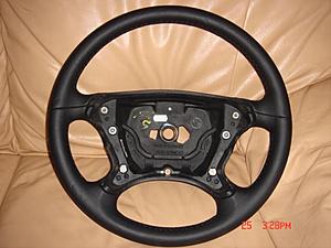 FS: Black W209 steering wheel Brand new!!-dsc01749.jpg
