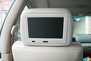 FS: 2 x 9" Widescreen Tan Leather Headrest monitors and DVD player-img_2048.jpg