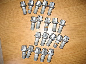 FS: A set of 20 OEM LUGS for E/CLS/SL (14mm)-img_1038.jpg