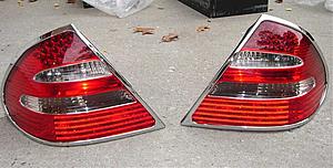FS: OEM W211 taillights with chrome rings-w211tails.jpg