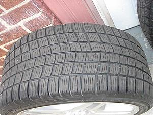 OEM E55 staggered rims on winter tires - MINT-tire_tread01.jpg