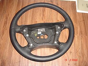 FS: Mercedes SL R230 CLK W209 Black Leather Steering Wheel-dsc04303a.jpg