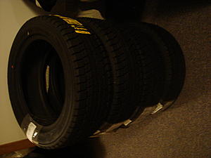 FS: Snow/Winter Dunlop Graspic DS2 Tires-dsc01042vr8.jpg