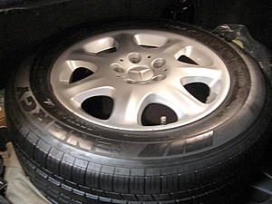 Stock W220 16" Wheels/tires For Sale-62.jpg