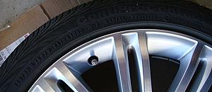 Fs: 2007 18" E350 Sport Rims/tires-dsc00370-1.jpg